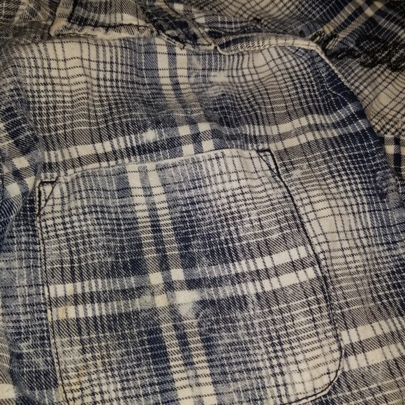 Plaid button down - Picture 4 of 5